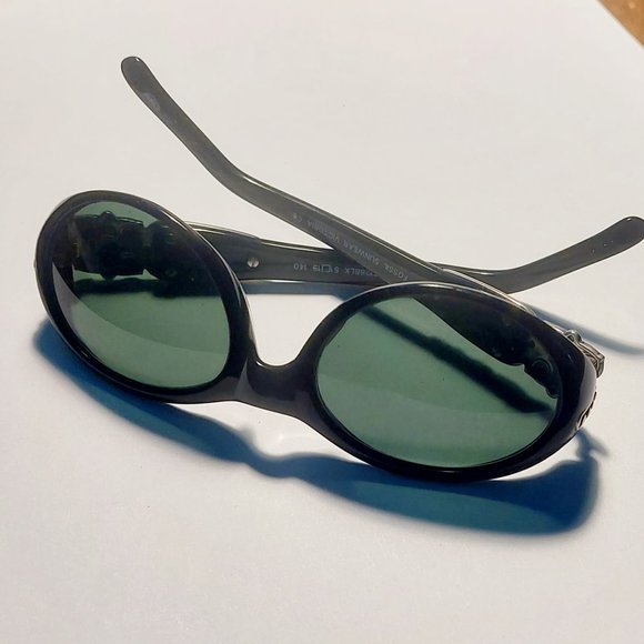 Disney Christmas 2025 Lil Rin Rin Plush Badge Red New